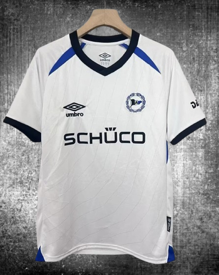 Bielefeld. Camiseta visitante 2025-2026