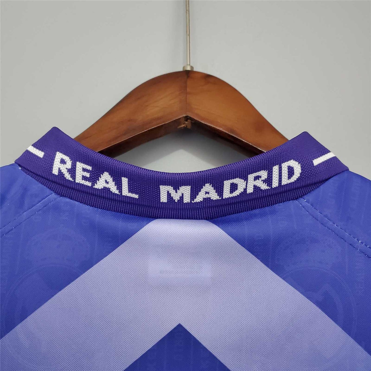 Real Madrid. Camiseta visitante 1996-1997