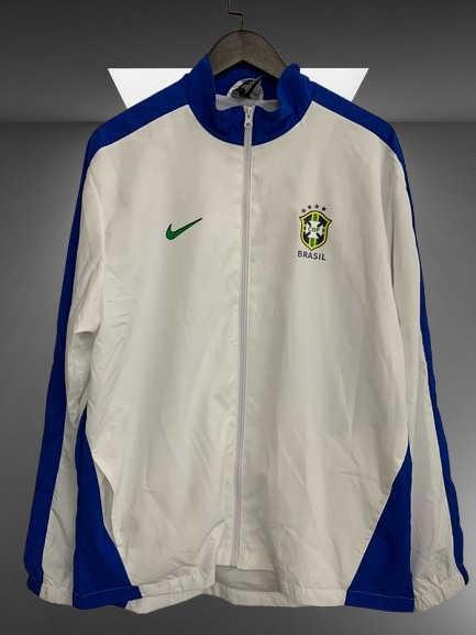 Selección de Brasil. Cortaviento Blanco