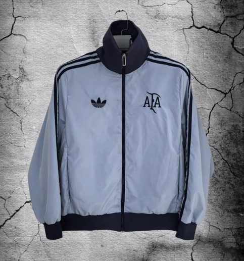 Selección de Argentina. Cortaviento Dark & Blue