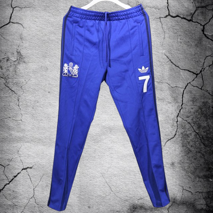 Manchester United. Buzo 2025 (Cierre Completo)