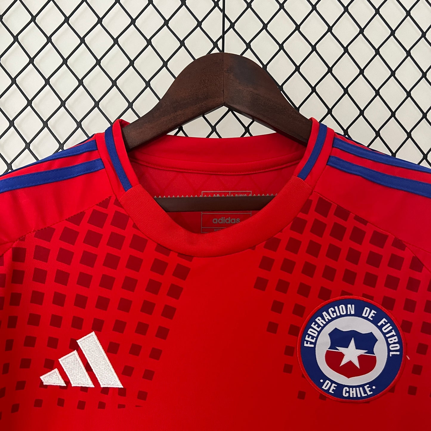 Selección de Chile. Camiseta local 2024