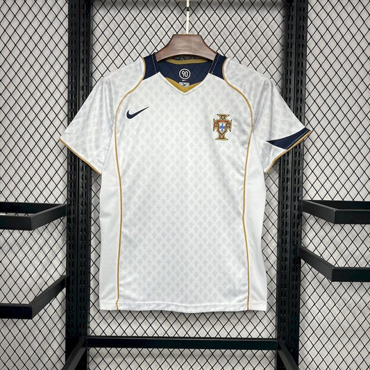 Selección de Portugal. Camiseta visitante 2004