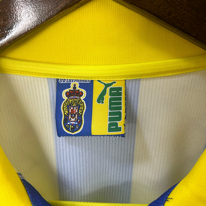 Las Palmas. Camiseta visitante 1998-1999