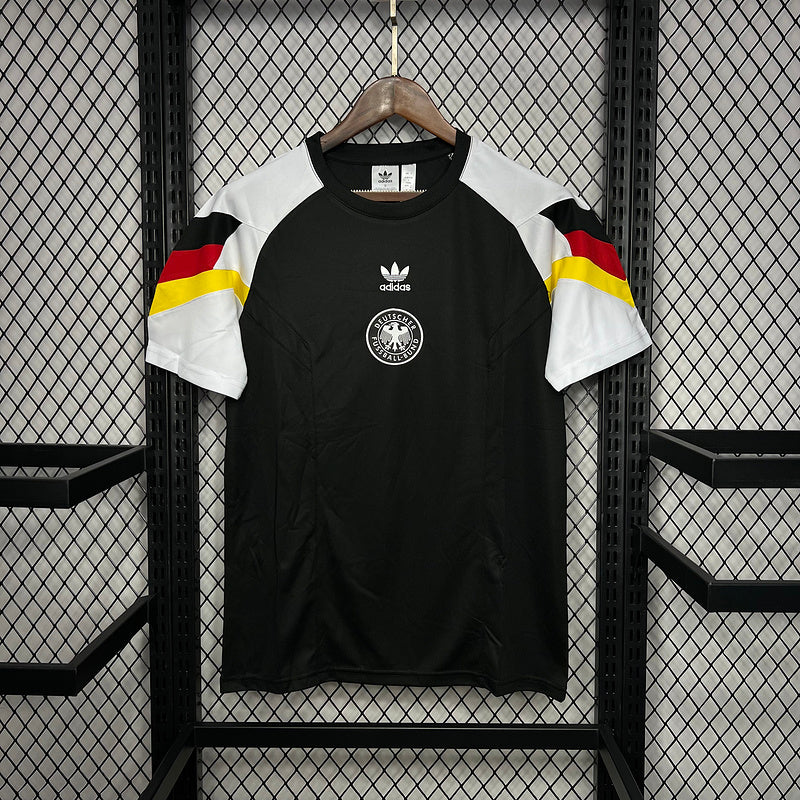 Selección de Alemania. Camiseta Edición Especial Retro Style