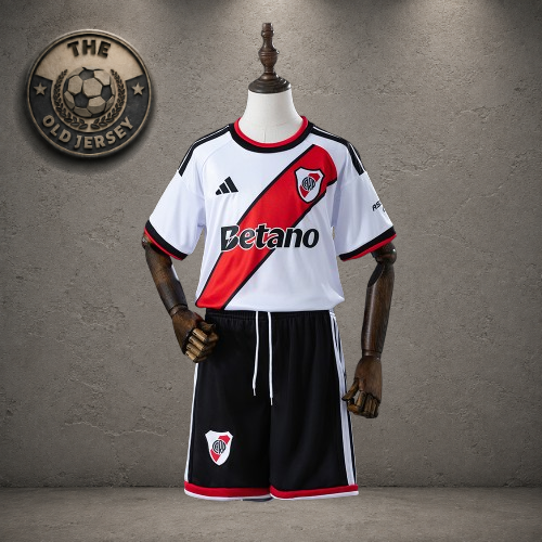 River Plate. Kit Niño local 2026-2027