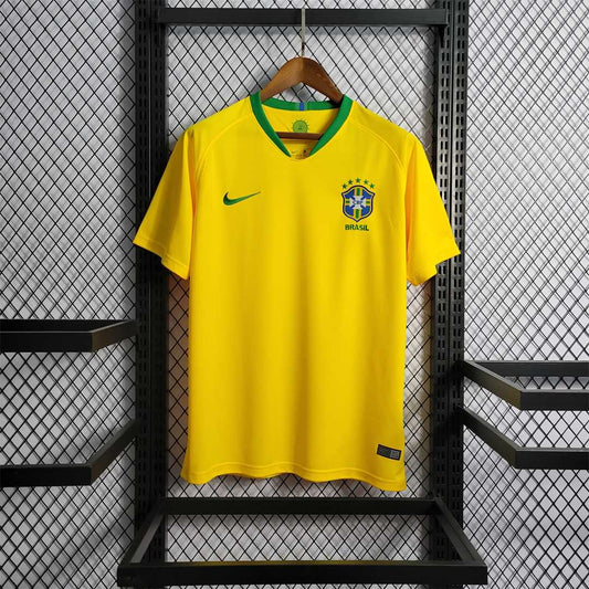 Selección de Brasil. Camiseta local 2018