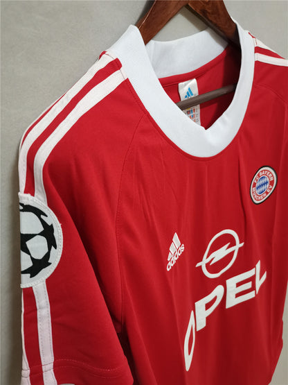 Bayern Munich. Camiseta local UCL 2001-2002