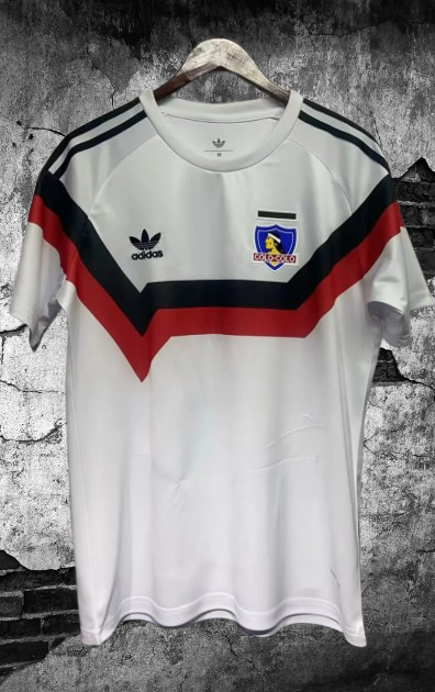 Colo Colo. Camiseta Retro 2025