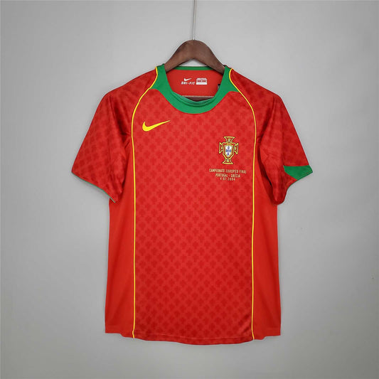 Selección de Portugal. Camiseta local 2004