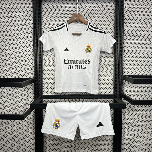 Real Madrid. Kit local 2024-2025