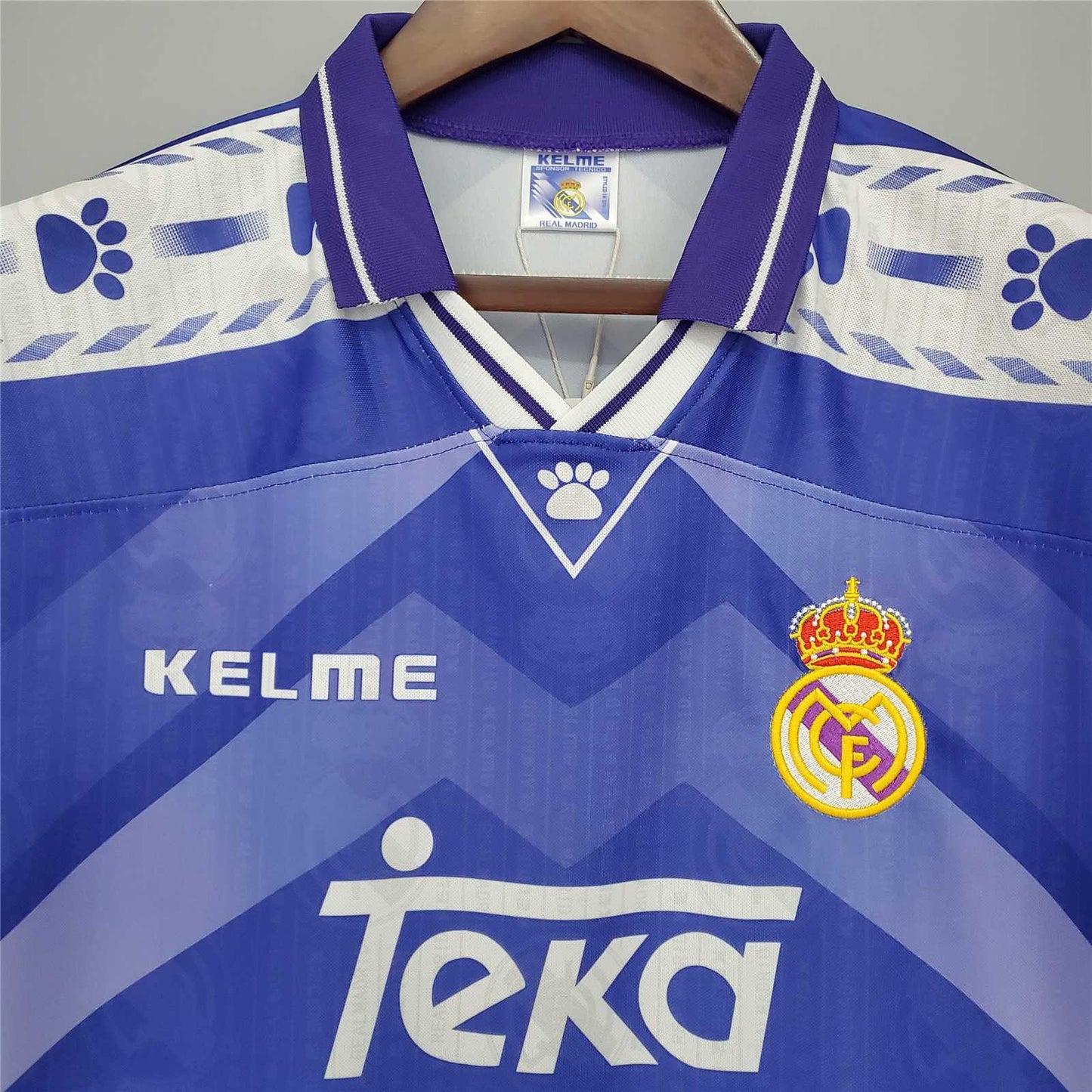 Real Madrid. Camiseta visitante 1996-1997