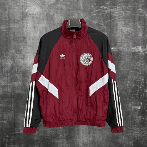 Ajax. Cortaviento 2025-2026