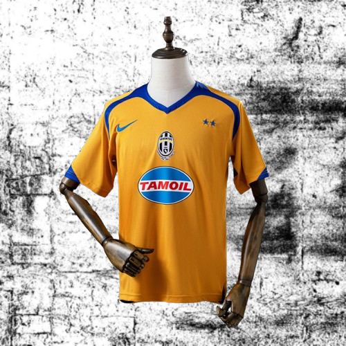 Juventus. Tercera camiseta 2005-2006