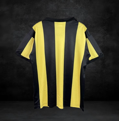 Peñarol. Camiseta local 1982
