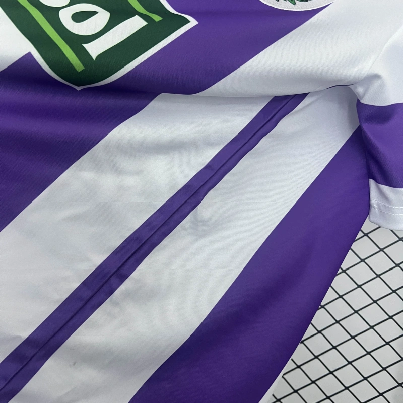 Valladolid. Camiseta local 1995-1996