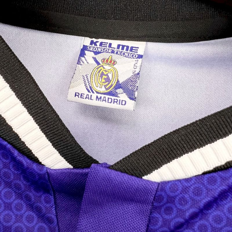 Real Madrid. Camiseta visitante 1997-1998