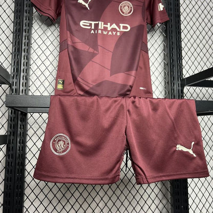 Manchester City. Tercer kit 2024-2025