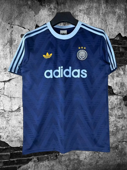 Originals. Polera 2026