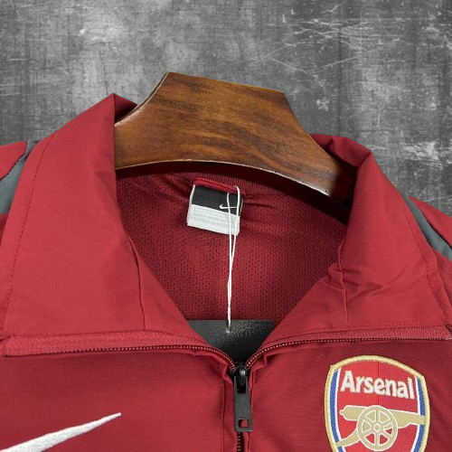 Arsenal. Cortaviento 2005-2006