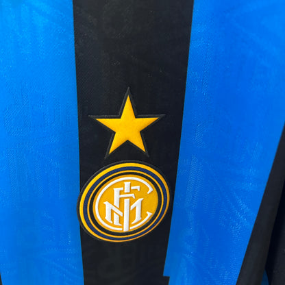 Inter de Milán. Camiseta local 1992-1994