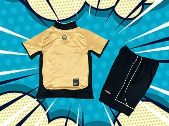 Manchester United. Kit Niño reversible 2000-2001