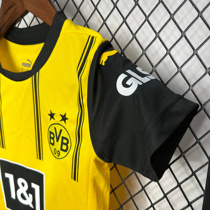 Borussia Dortmund. Kit local 2024-2025