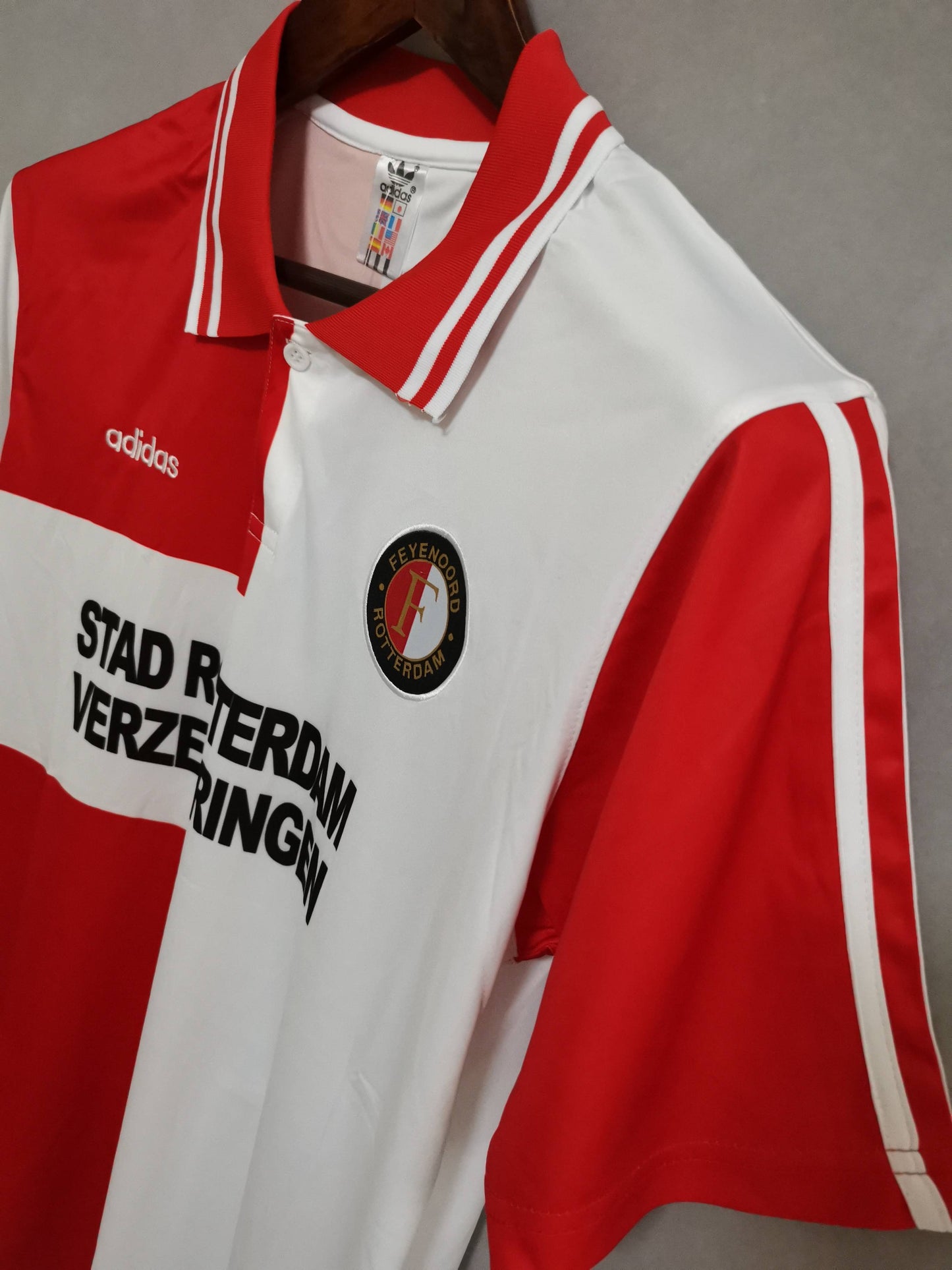 Feyenoord. Camiseta local 1994-1996