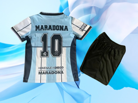 Selección de Argentina. Kit Especial Maradona 2001