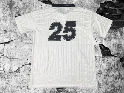 OASIS Tour. White/Black Special Edition