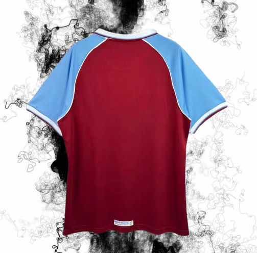 Aston Villa. Camiseta local 1998-1999
