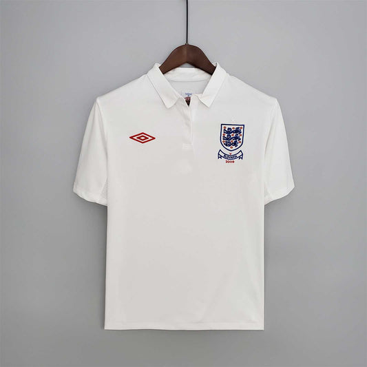 Selección de Inglaterra. Camiseta local 2010