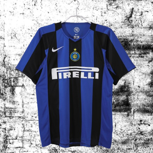 Inter de Milán. Camiseta local 2004-2005
