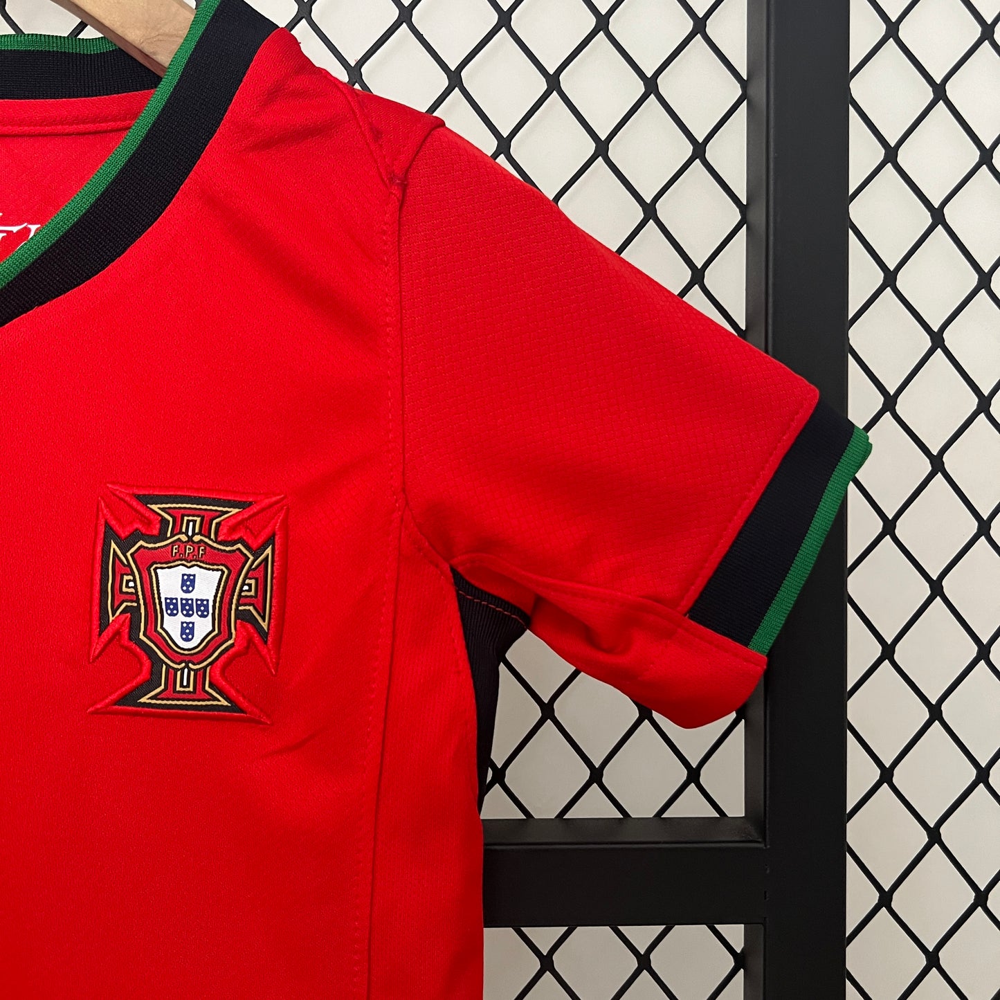 Selección de Portugal. Kit local 2024