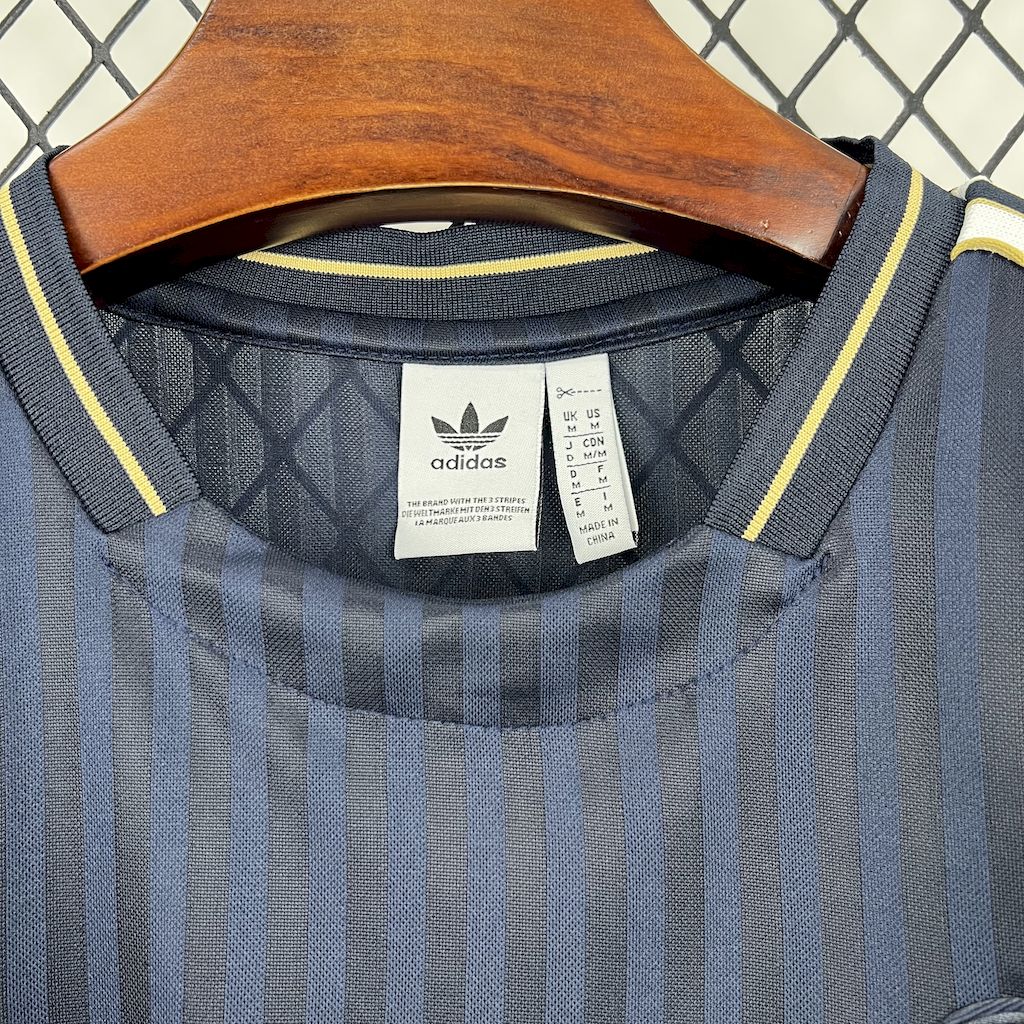 Juventus. Camiseta Edición Terrace Icons