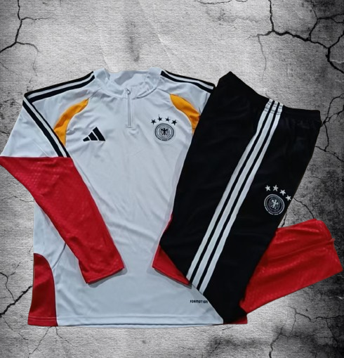 Alemania. Buzo 2026 Blanco (Cierre Medio)