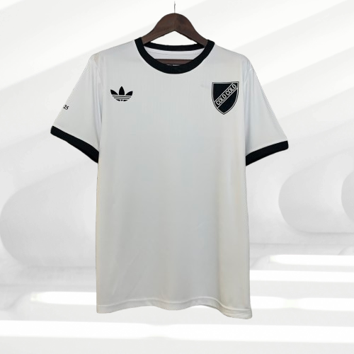 Colo Colo. Camiseta Conmemorativa Blanca