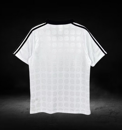 Besiktas. Camiseta local 1990-1991