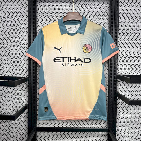 Manchester City. Cuarta camiseta 2024-2025