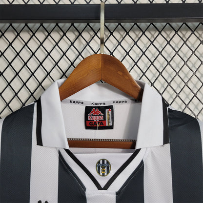 Juventus. Camiseta local 1996-1997