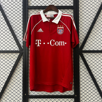 Bayern Munich. Camiseta local 2005-2006
