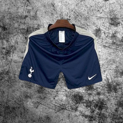 Tottenham. Short local 2025-2026