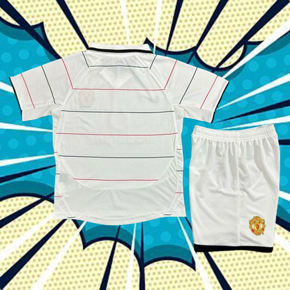 Manchester United. Tercer kit Niño 2003-2005