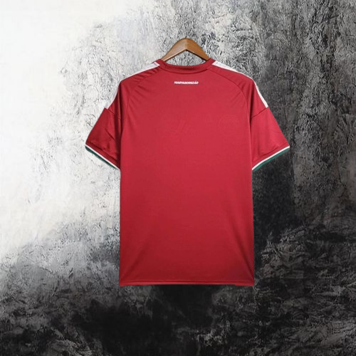 Selección de Hungría. Camiseta local 2026