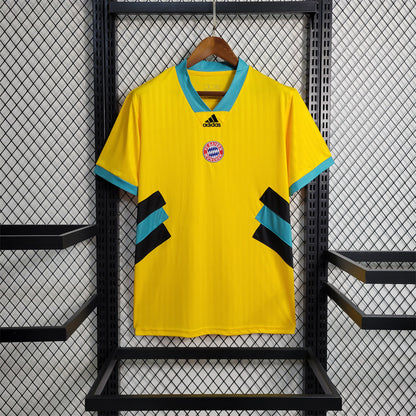 Bayern Munich. Camiseta Edición Especial Retro