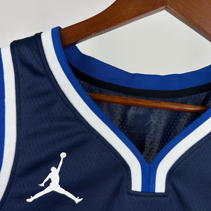Dallas Mavericks. Statement Edition