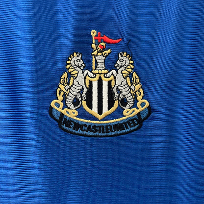 Newcastle. Camiseta visitante 1998-1999