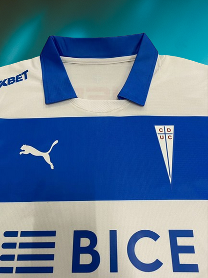 Universidad Católica. Camiseta local 2025