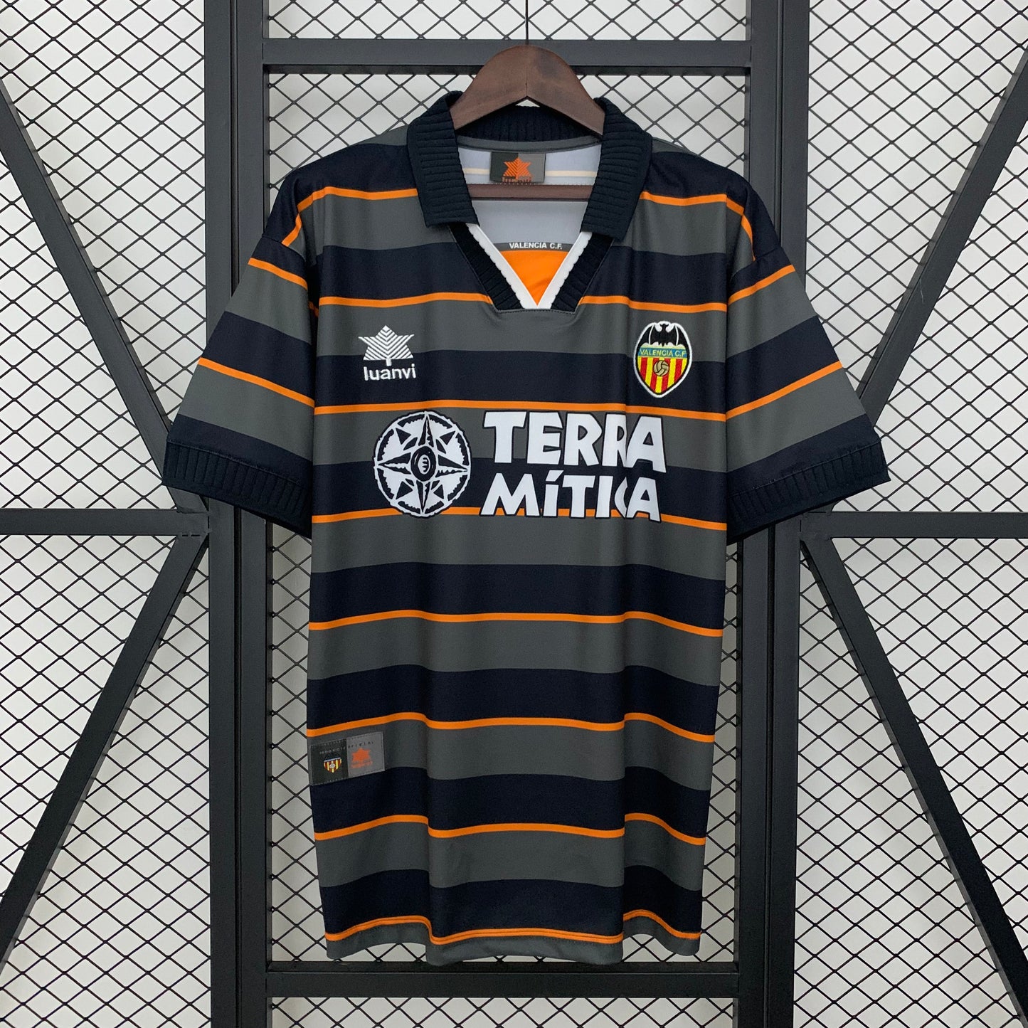 Valencia. Tercera camiseta 1999-2000