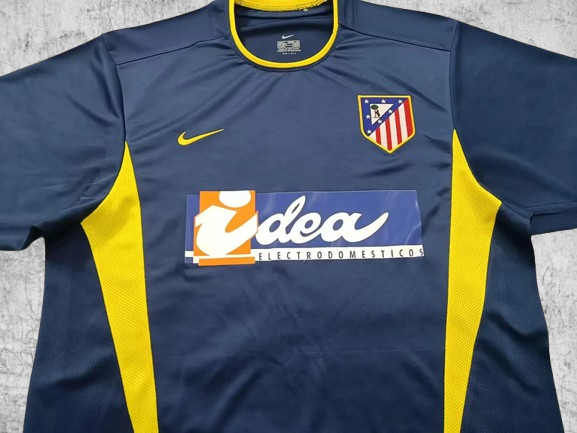 Atlético de Madrid. Camiseta visitante 2002-2003